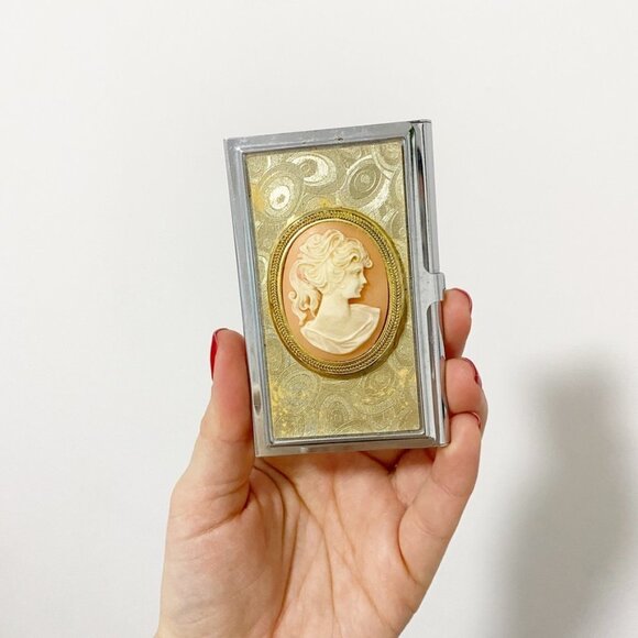 Victorian Retro Style Business Card Holder - Picture 1 of 4